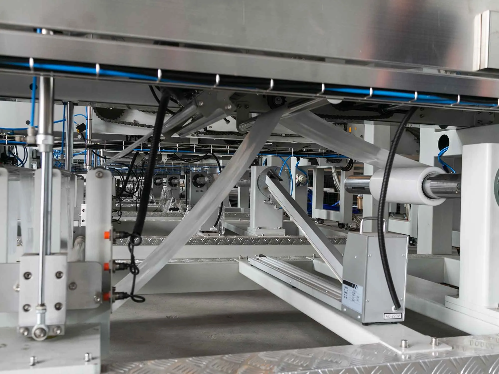 Automatic-Film-Shrink-Wrapping-Packaging-Machine2