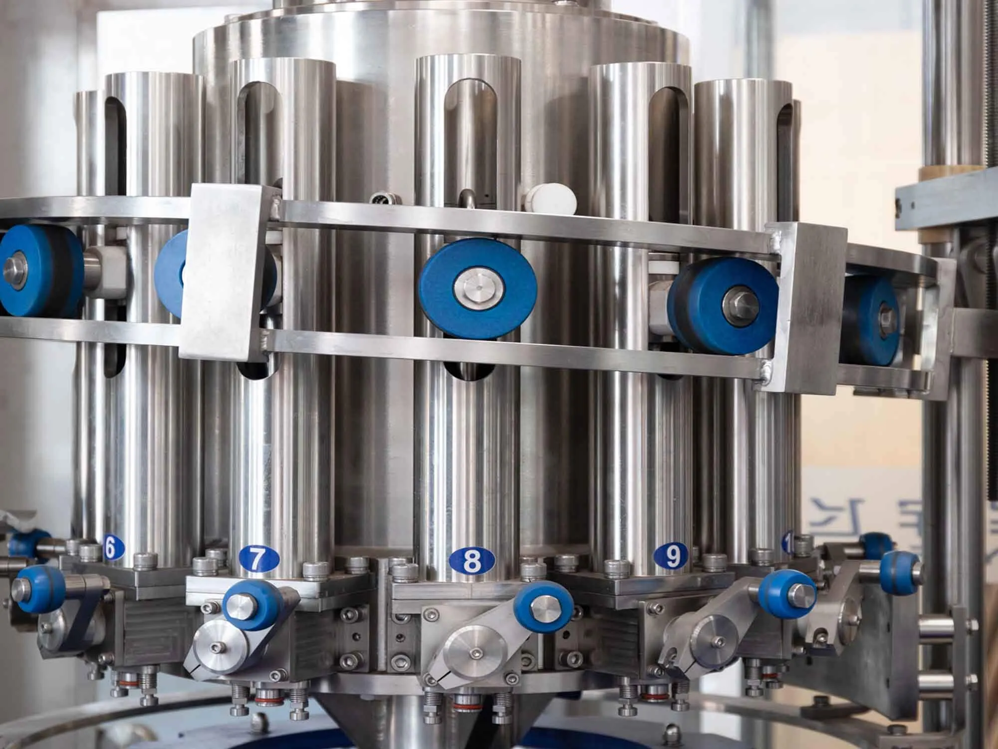 Automatic-Glass-Bottle-Juice-Filling-Machine3