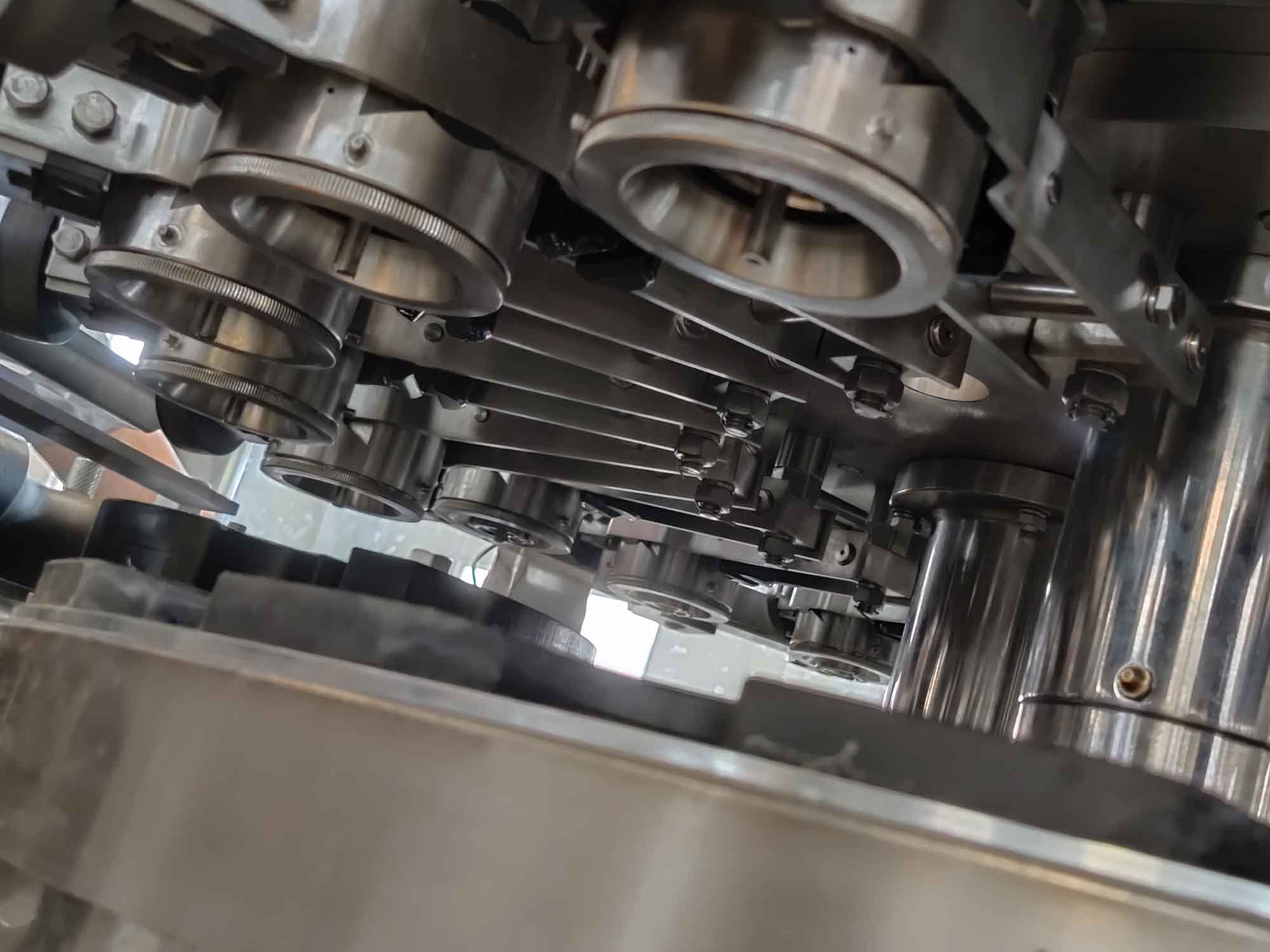 Can-Carbonated-Soft-Drink-Filling-Sealing-Machine4