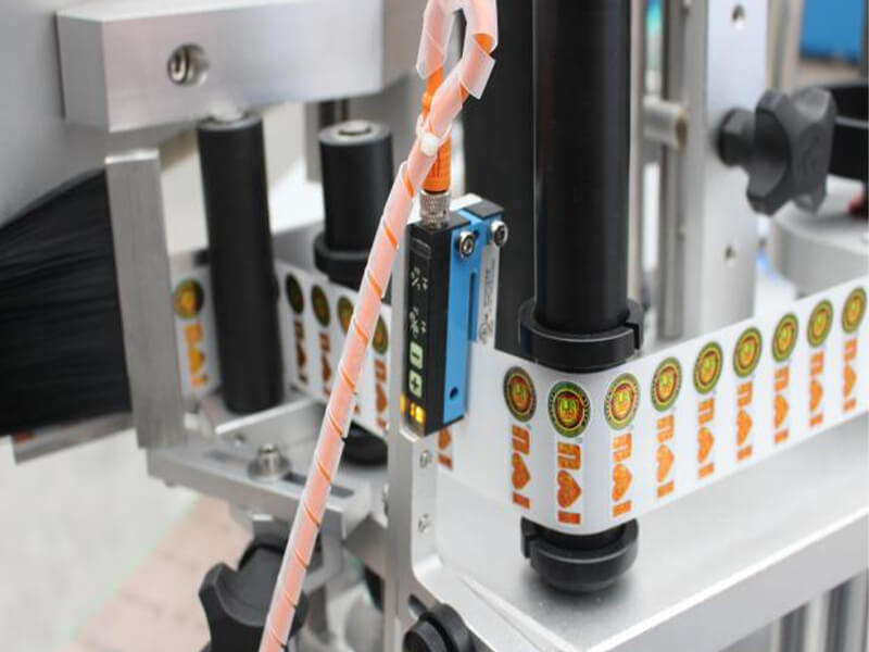 Labelling-Machine-1