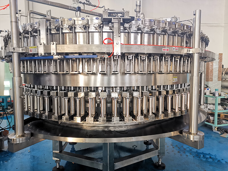 Water-Bottling-Glass-Bottle-Carbonated-Drink-Filling-Machine-filling