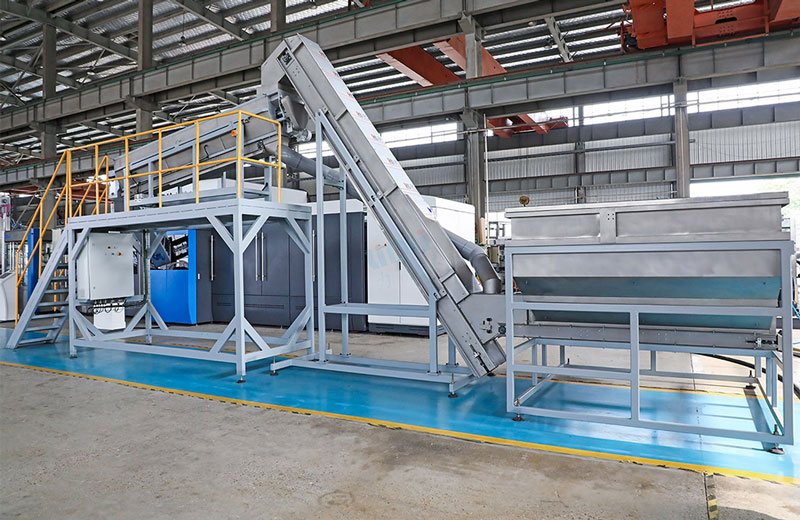 Blowing-Filling-Capping-Combiblock-Machine-3