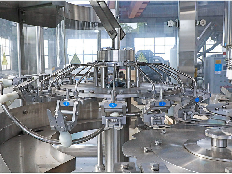 PET-bottle-water-filling-machine-6000BPH-(1)